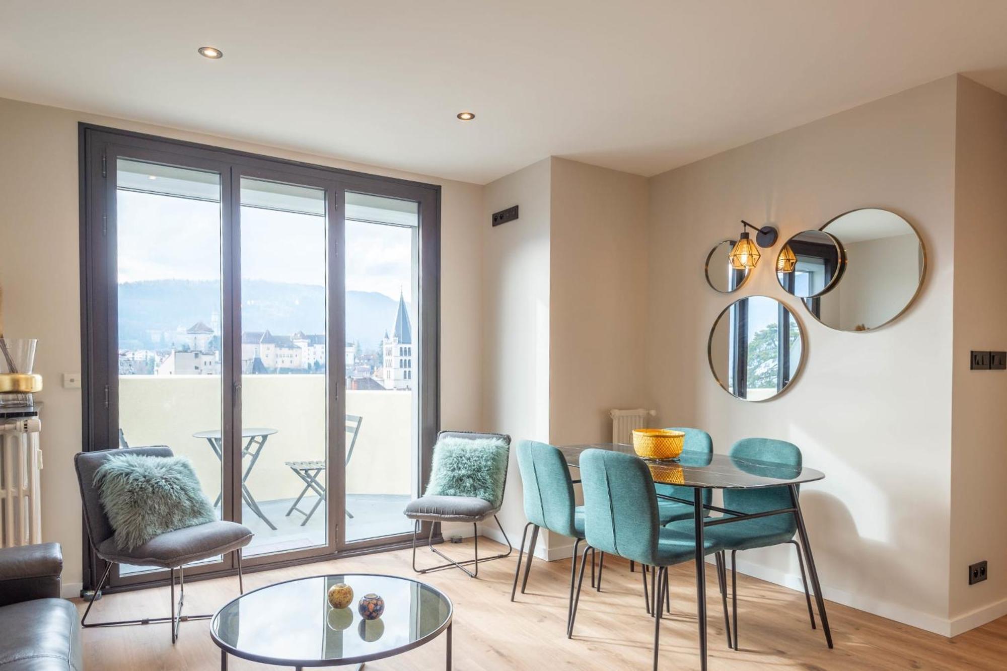 Le Beau Marcy - Contemporary City Centre Flat アヌシー エクステリア 写真