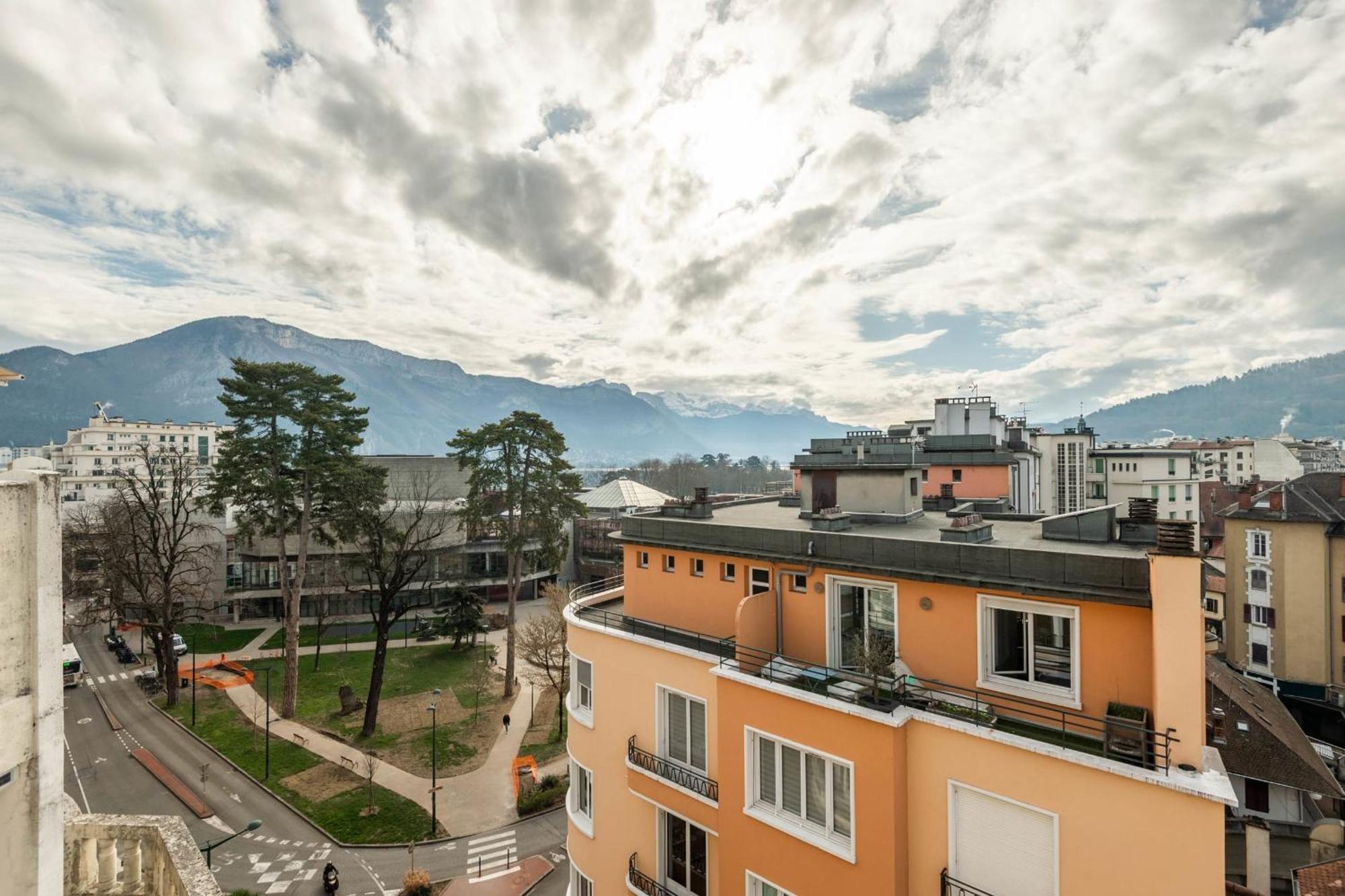 Le Beau Marcy - Contemporary City Centre Flat アヌシー エクステリア 写真