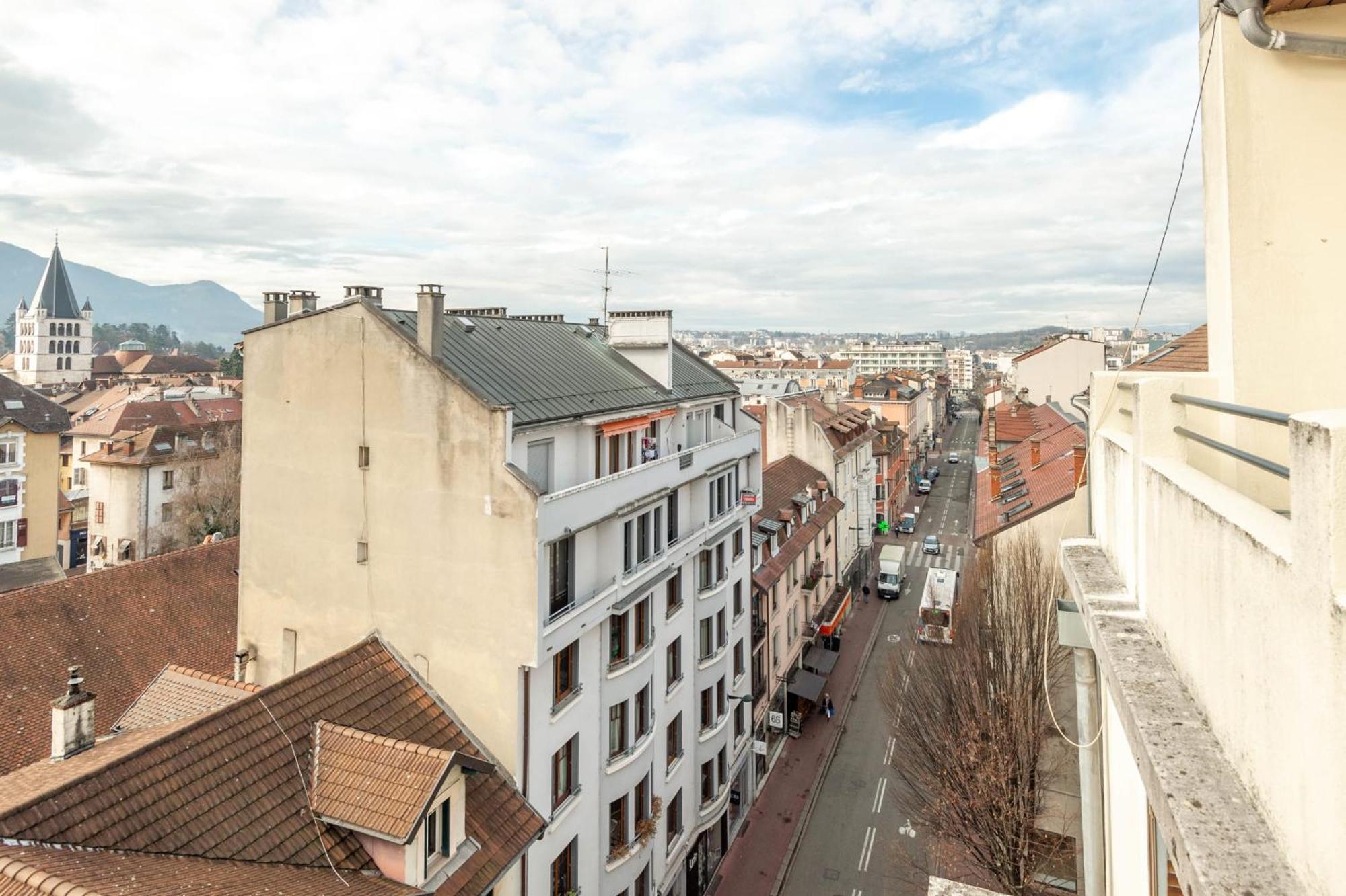 Le Beau Marcy - Contemporary City Centre Flat アヌシー エクステリア 写真