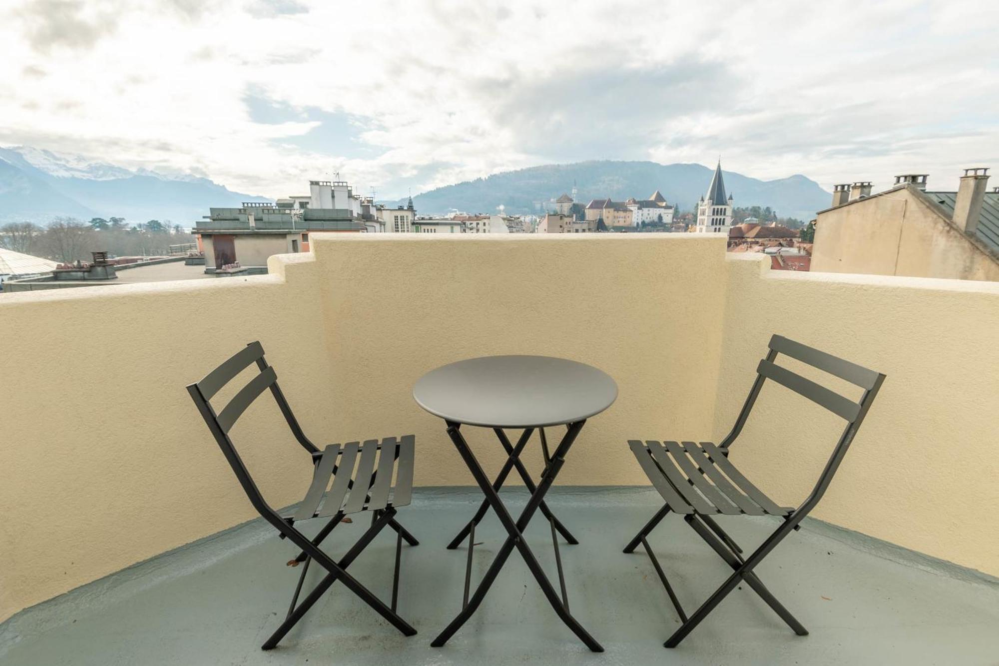 Le Beau Marcy - Contemporary City Centre Flat アヌシー エクステリア 写真